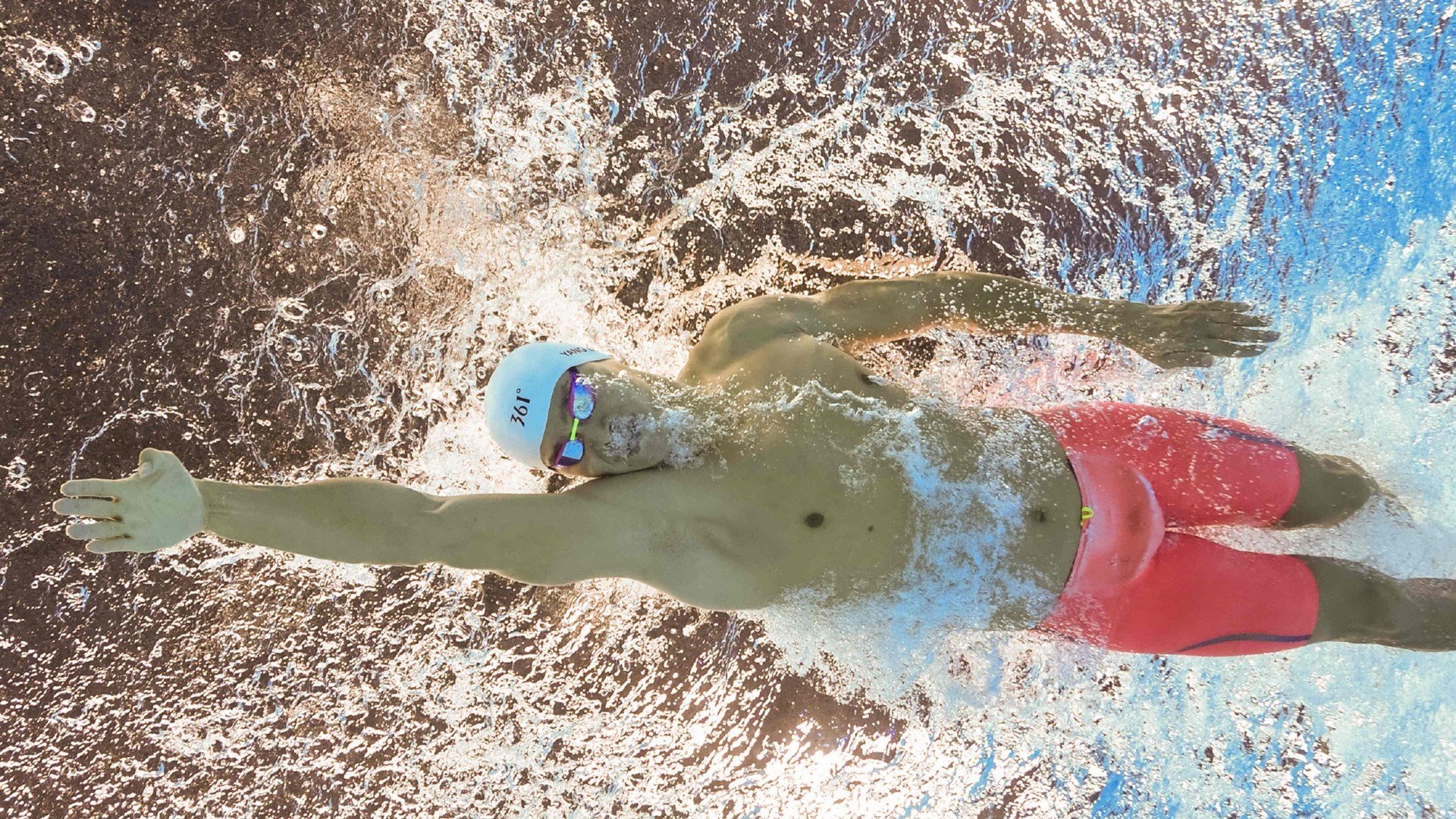 黄蜂发布首本官方漫画《蜂影》，拓展青少年受众，黄蜂动漫